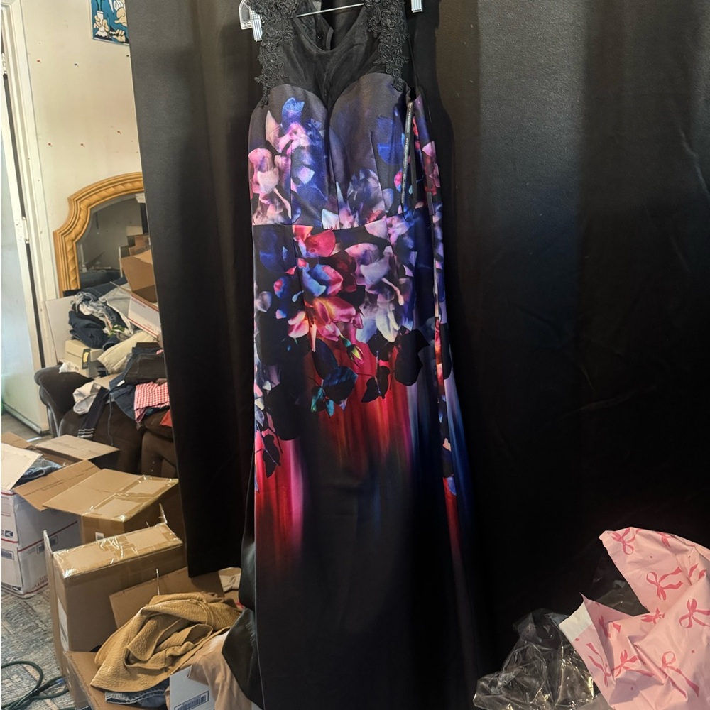 Little Mistress Floral Watercolor Sleeveless Maxi Dress with Sheer Neckline - Picture 5 of 5